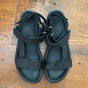 Ecco Black Leather Comfort Sandals Womens size 39 / US 8.5M